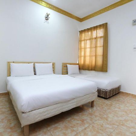 OYO 89887 Chalet Yunie Marang Dış mekan fotoğraf