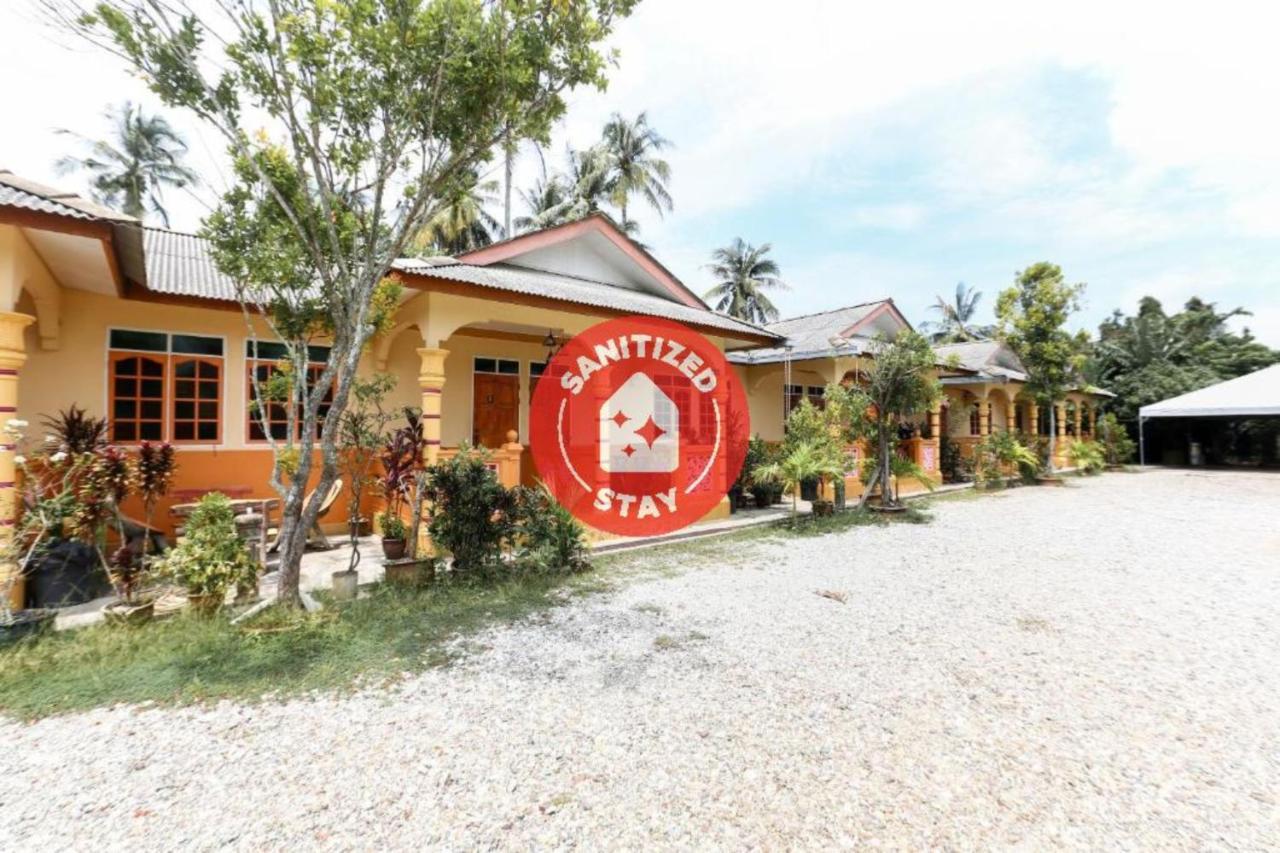 OYO 89887 Chalet Yunie Marang Dış mekan fotoğraf