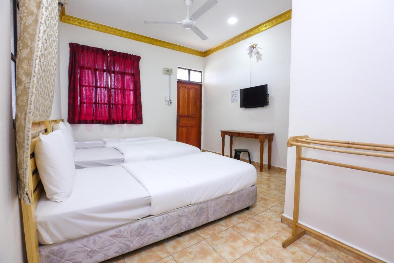 OYO 89887 Chalet Yunie Marang Dış mekan fotoğraf