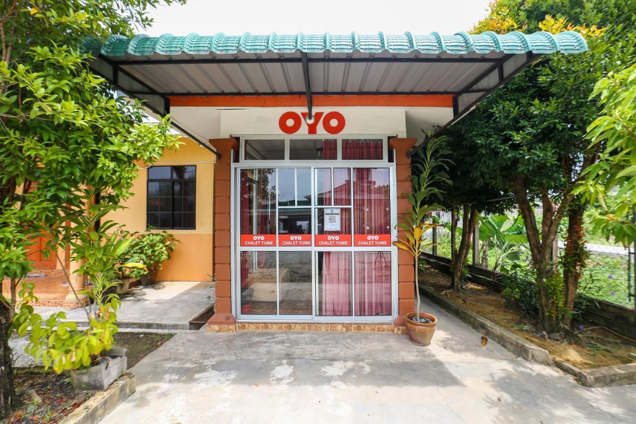 OYO 89887 Chalet Yunie Marang Dış mekan fotoğraf