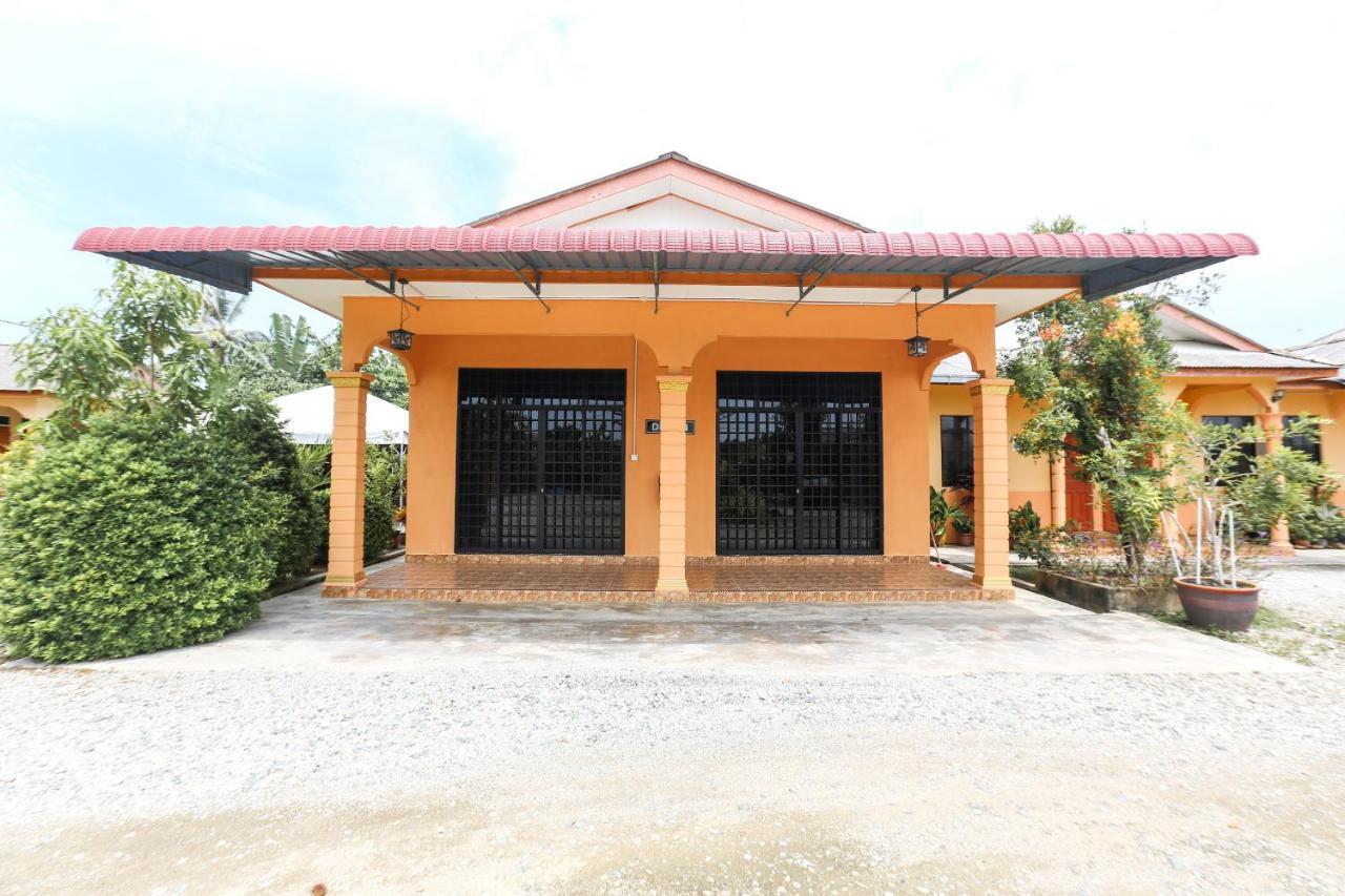 OYO 89887 Chalet Yunie Marang Dış mekan fotoğraf