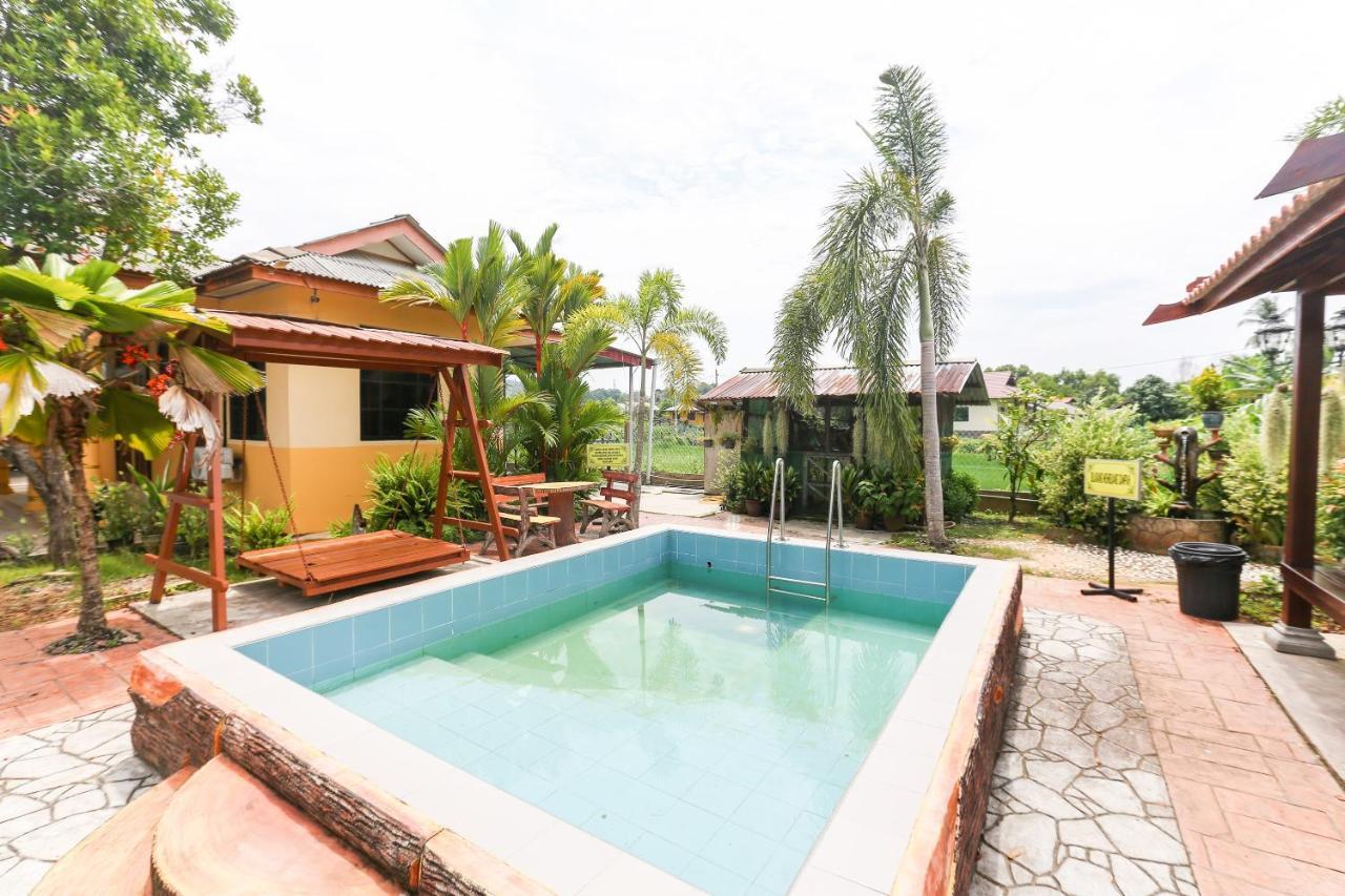 OYO 89887 Chalet Yunie Marang Dış mekan fotoğraf