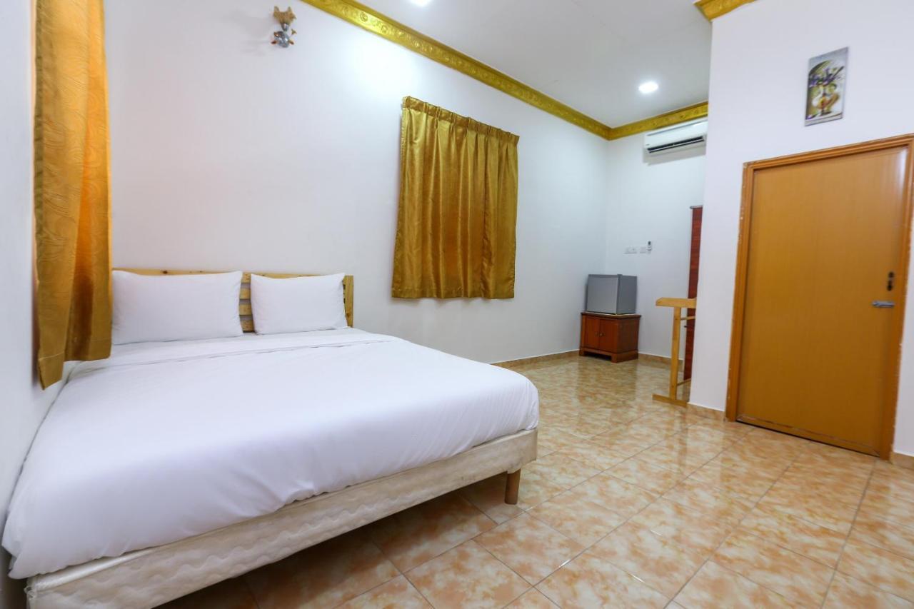 OYO 89887 Chalet Yunie Marang Dış mekan fotoğraf