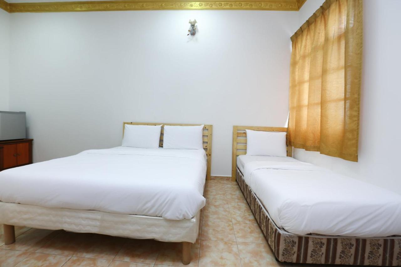 OYO 89887 Chalet Yunie Marang Dış mekan fotoğraf