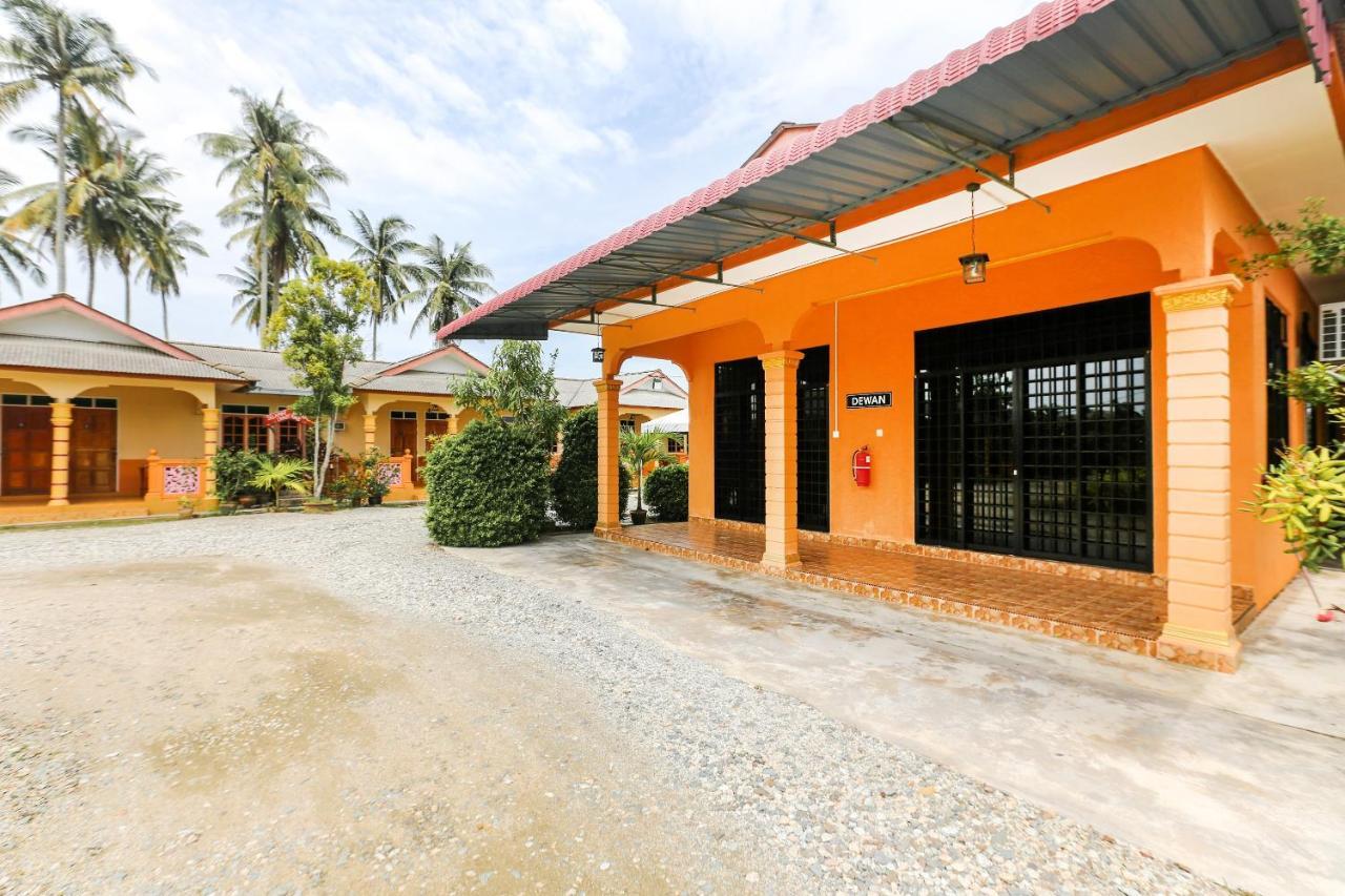 OYO 89887 Chalet Yunie Marang Dış mekan fotoğraf
