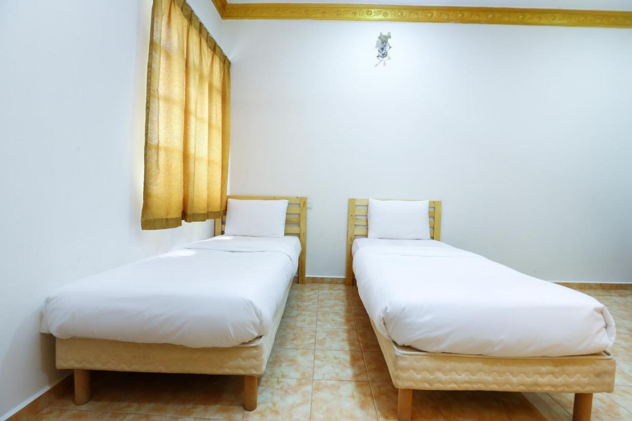 OYO 89887 Chalet Yunie Marang Dış mekan fotoğraf