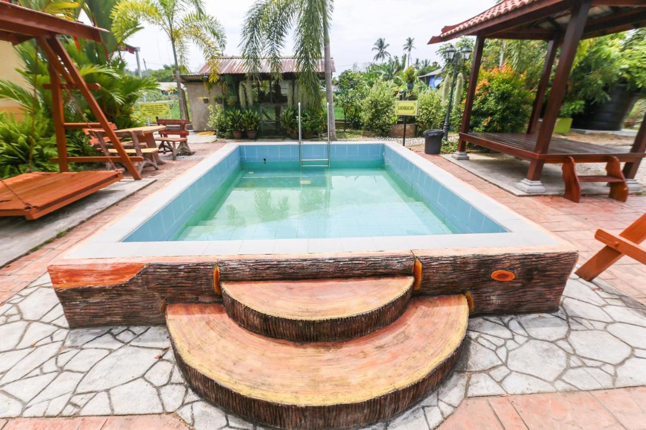OYO 89887 Chalet Yunie Marang Dış mekan fotoğraf