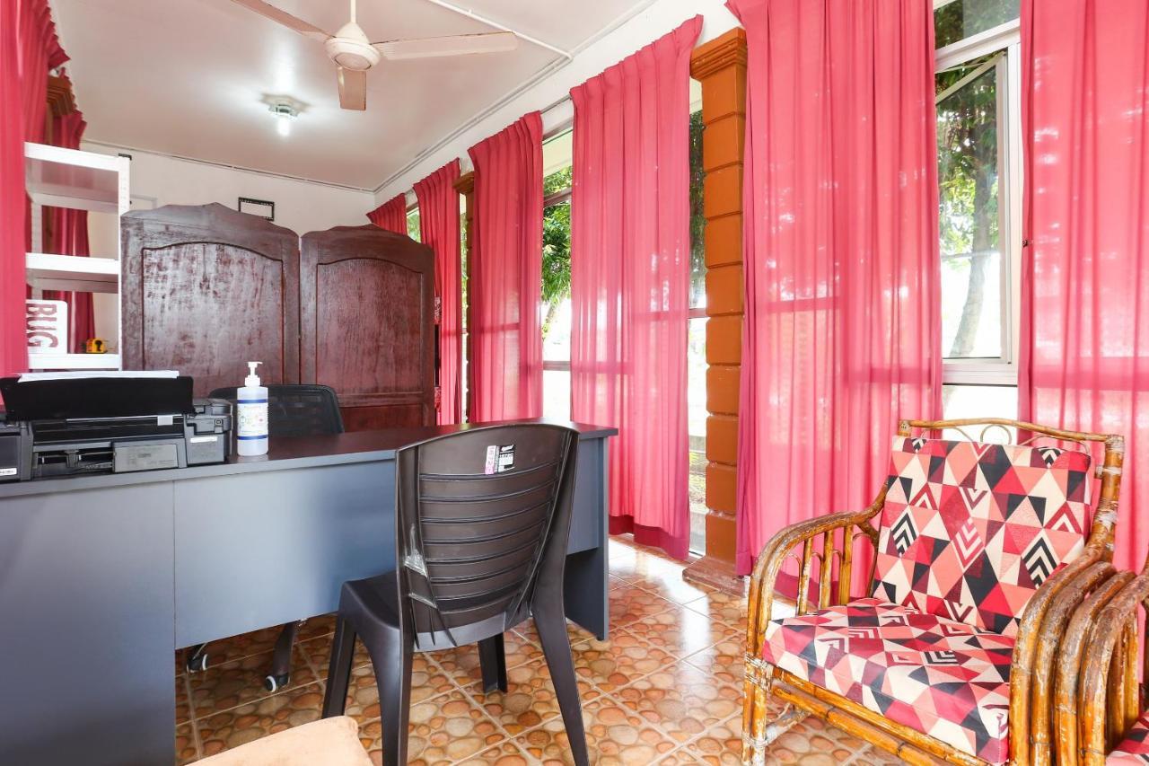 OYO 89887 Chalet Yunie Marang Dış mekan fotoğraf