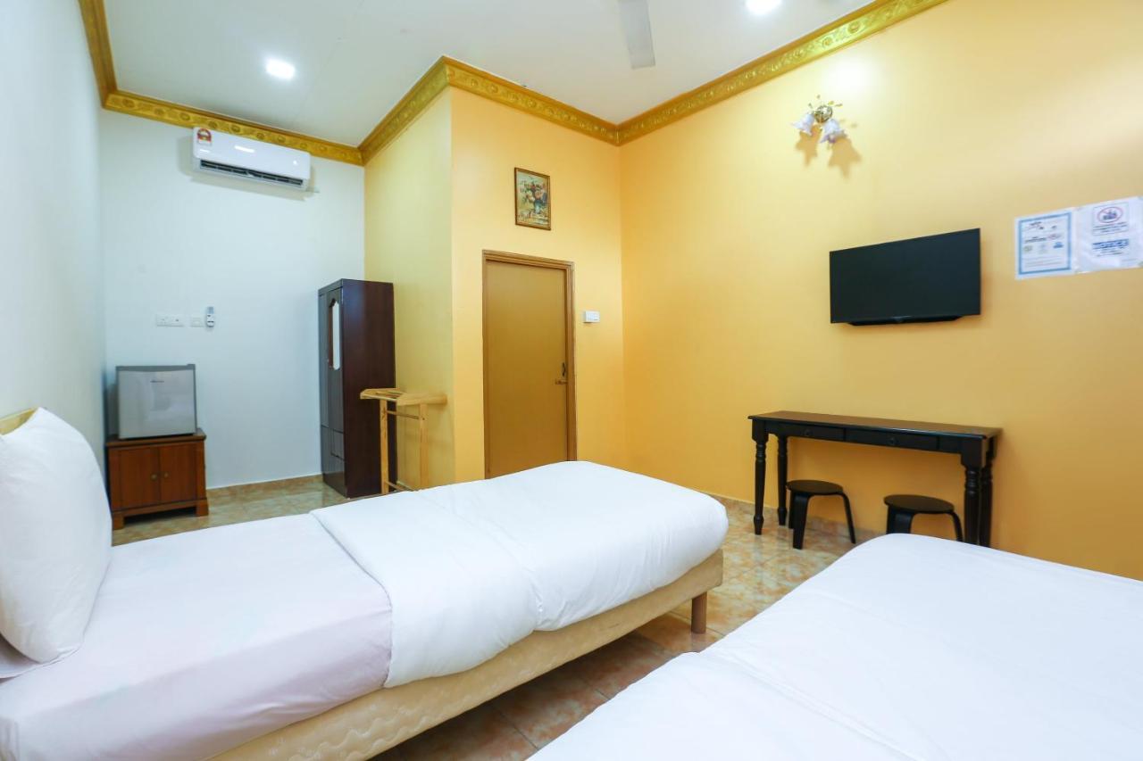 OYO 89887 Chalet Yunie Marang Dış mekan fotoğraf