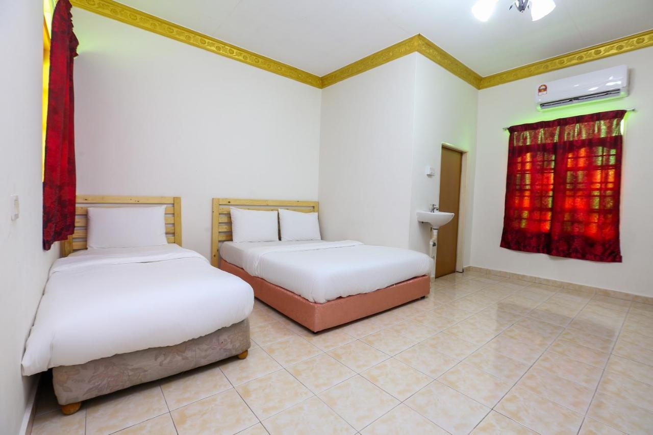 OYO 89887 Chalet Yunie Marang Dış mekan fotoğraf