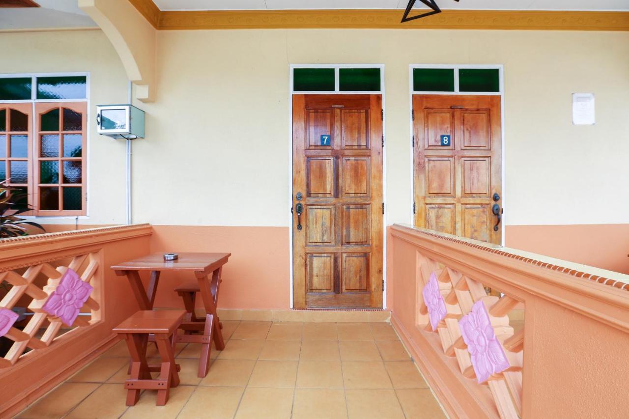 OYO 89887 Chalet Yunie Marang Dış mekan fotoğraf